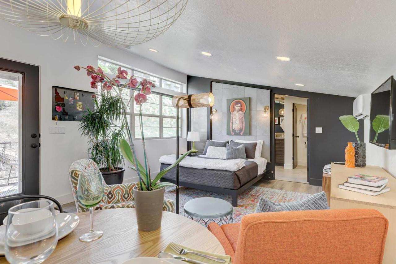 Stylish And Modern Boise Studio With Foothills Views! Extérieur photo