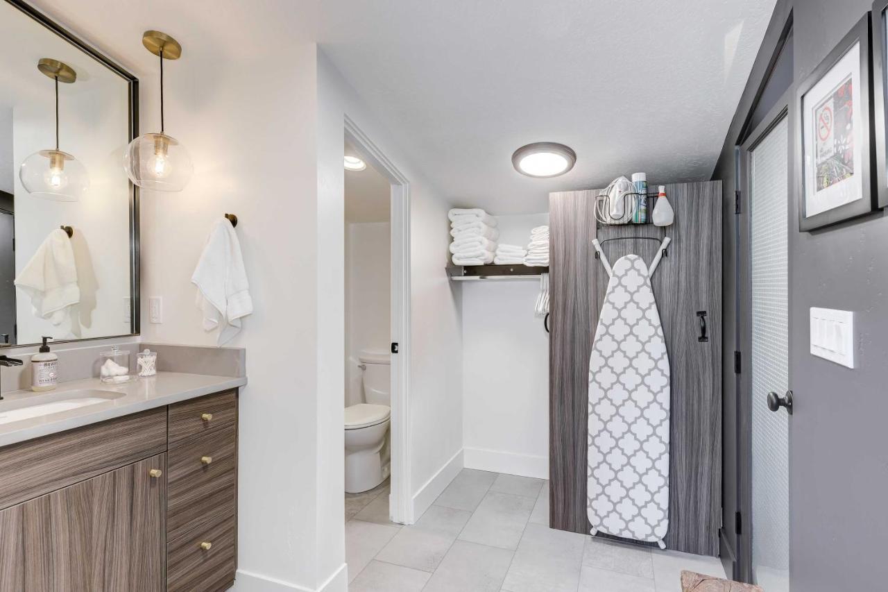 Stylish And Modern Boise Studio With Foothills Views! Extérieur photo